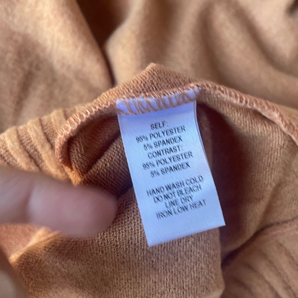 Lulu’s Camel cowl neck long sleeve sweater dress size XS NEW - Picture 9 of 9